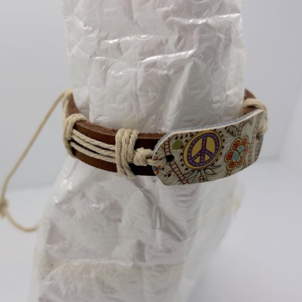 ☮️Peace bracelet☮️ - Picture 2 of 2